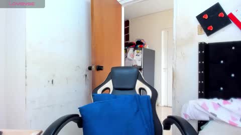 Angela online show from January 20, 2025, 5:48 pm