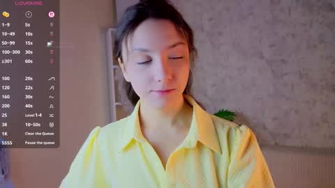 Snapshot of ebonyleibenstein chatting on November 12, 2025, 3:07 am Milly online show from November 12, 2025, 3:07 am