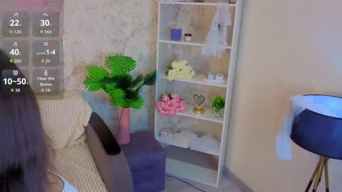 Snapshot of ebonyleibenstein chatting on November 18, 2025, 3:56 am Milly online show from November 18, 2025, 3:56 am