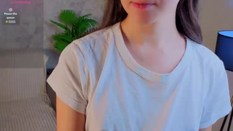 Snapshot of ebonyleibenstein chatting on November 29, 2025, 3:31 am Milly online show from November 29, 2025, 3:31 am