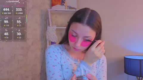 Snapshot of ebonyleibenstein chatting on December 22, 2025, 3:14 am Milly online show from December 22, 2025, 3:14 am