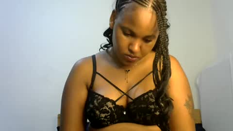 Snapshot of ebonyluna229320 chatting on August 8, 2026, 5:31 am i am clara online show from August 8, 2026, 5:31 am