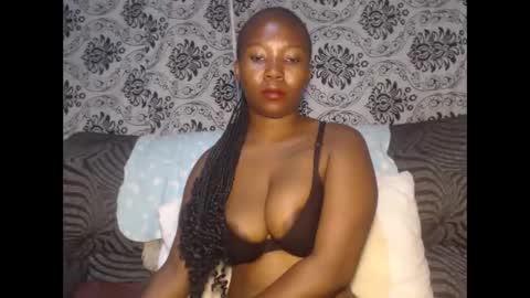 Snapshot of ebonymilf1 chatting on November 29, 2025, 1:52 am Tee online show from November 29, 2025, 1:52 am