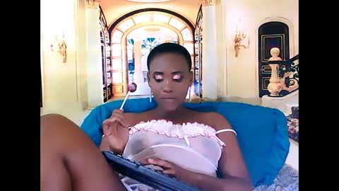 Snapshot of ebonyolive69 chatting on December 3, 2024, 11:46 pm Cindy online show from December 3, 2024, 11:46 pm