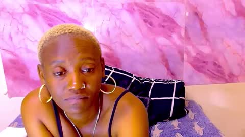 Snapshot of ebonyolive69 chatting on October 21, 2025, 6:41 pm Cindy online show from October 21, 2025, 6:41 pm