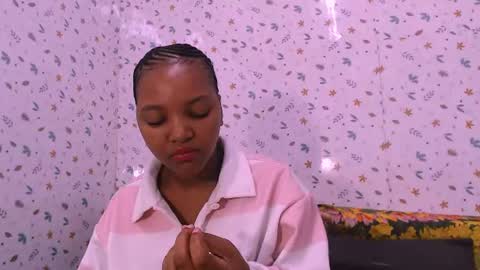 Snapshot of ebonysativa chatting on April 24, 2026, 5:21 am ebonysativa online show from April 24, 2026, 5:21 am