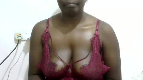 Snapshot of ebonytiffany chatting on January 18, 2025, 10:49 am ebonytiffany online show from January 18, 2025, 10:49 am