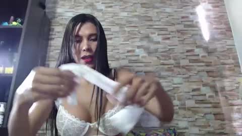 ebonyxprincess online show from May 4, 2026, 9:22 pm