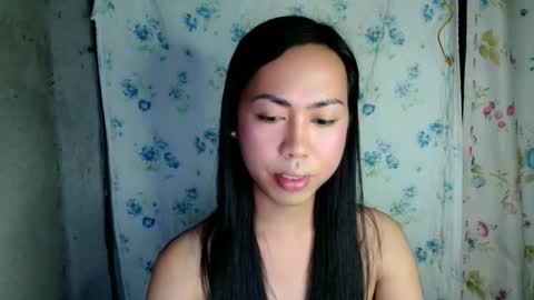eddfox001 online show from May 1, 2026, 2:43 pm