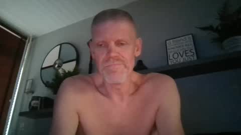 Snapshot of eddie4767 chatting on September 8, 2025, 5:45 pm eddie4767 online show from September 8, 2025, 5:45 pm