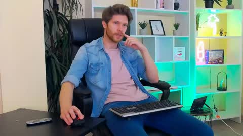 Snapshot of eddie_baker chatting on May 29, 2026, 9:18 am eddie_baker online show from May 29, 2026, 9:18 am