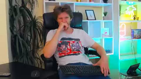eddie_baker online show from July 23, 2026, 10:40 pm