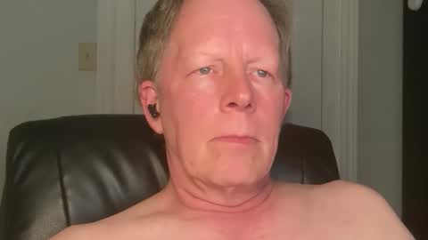 Snapshot of eddygl1968 chatting on June 1, 2026, 2:24 am Eddy online show from June 1, 2026, 2:24 am