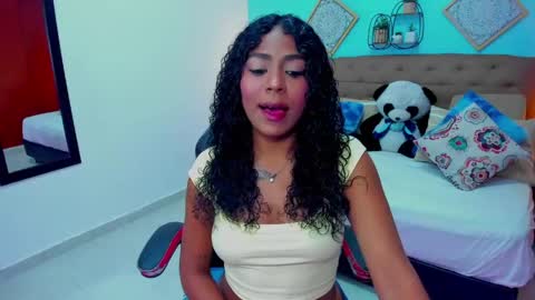 Snapshot of edelaine_rogers chatting on May 8, 2026, 5:57 am ede online show from May 8, 2026, 5:57 am