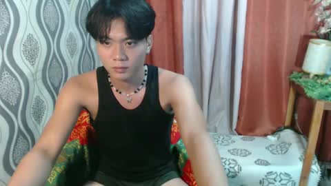 edelcum_xx online show from February 12, 2025, 1:27 pm