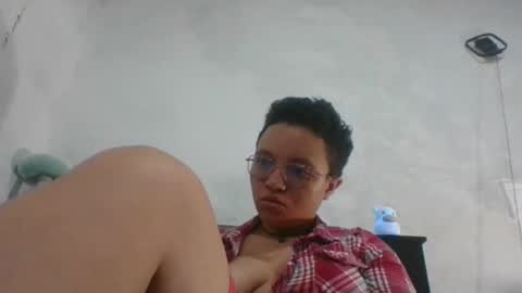 Snapshot of eden_jupiters chatting on November 11, 2025, 6:24 am eden_jupiters online show from November 11, 2025, 6:24 am