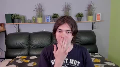 Snapshot of edgar_ray chatting on March 5, 2026, 2:29 am Edgar online show from March 5, 2026, 2:29 am