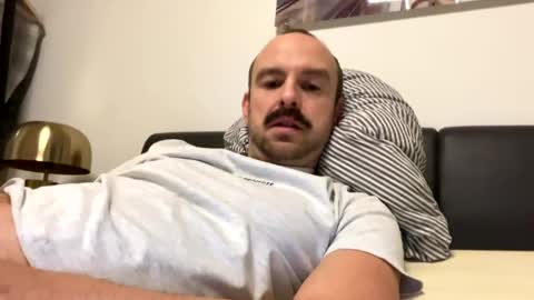 Snapshot of edge_guy chatting on January 24, 2025, 11:34 pm edge_guy online show from January 24, 2025, 11:34 pm
