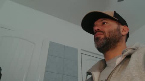 Snapshot of edge_masters chatting on December 29, 2024, 4:08 pm EdgeM online show from December 29, 2024, 4:08 pm