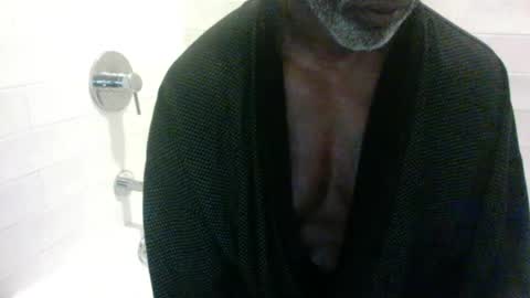 Snapshot of edgingdaddy chatting on July 18, 2026, 12:09 pm Dad online show from July 18, 2026, 12:09 pm