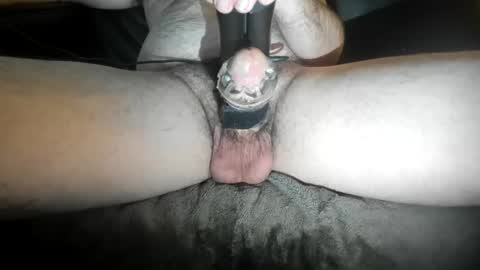 Snapshot of edginglongforyou chatting on January 6, 2025, 4:04 am Edging For You online show from January 6, 2025, 4:04 am