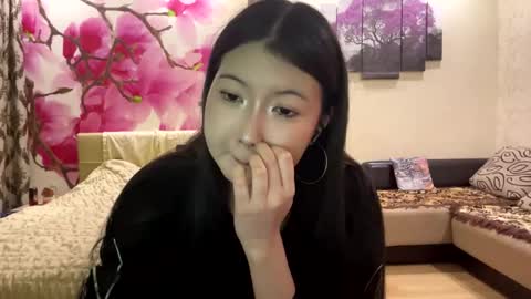 Eri online show from April 29, 2026, 9:32 pm
