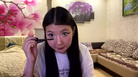 Eri online show from April 30, 2026, 10:14 pm