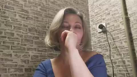 edithmanning online show from February 17, 2025, 5:32 pm