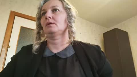 edithmanning online show from May 5, 2026, 5:21 pm