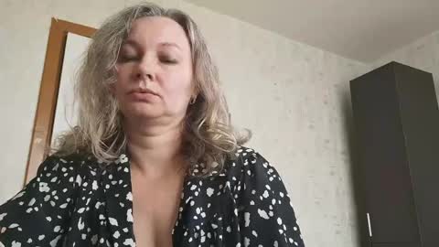 edithmanning online show from May 8, 2026, 6:41 am