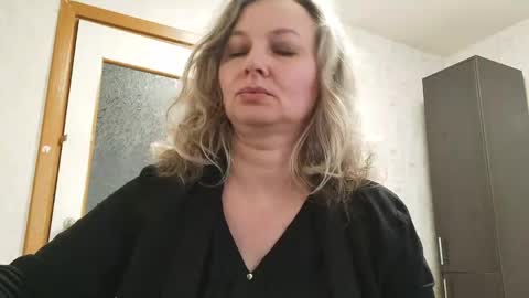 edithmanning online show from May 11, 2026, 5:43 pm