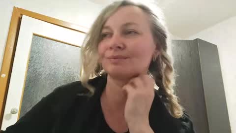 edithmanning online show from May 13, 2026, 6:05 pm