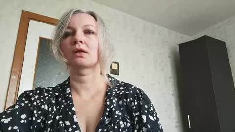 edithmanning online show from May 21, 2026, 6:09 am