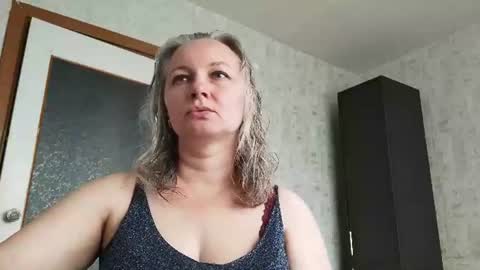 edithmanning online show from June 12, 2026, 5:39 am