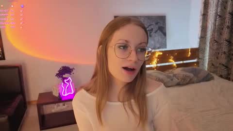 Snapshot of edlin_gail chatting on October 18, 2025, 2:40 pm Edlin Gali online show from October 18, 2025, 2:40 pm