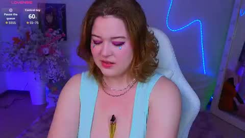 Snapshot of ednaadamse chatting on July 4, 2026, 10:43 am ednaadamse online show from July 4, 2026, 10:43 am