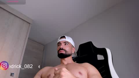 Snapshot of edrick_walton chatting on January 8, 2025, 2:35 am edrick online show from January 8, 2025, 2:35 am