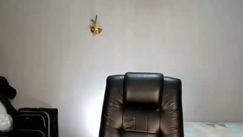 Snapshot of edtor31 chatting on December 2, 2025, 2:39 am EDGAR TOR online show from December 2, 2025, 2:39 am