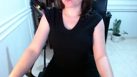 eduard_amun online show from July 7, 2026, 2:14 am