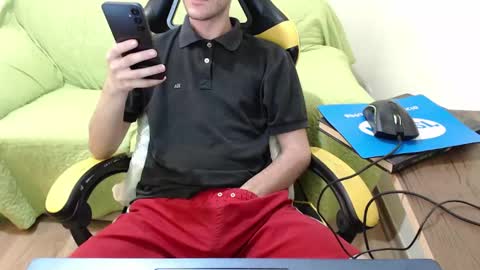 Snapshot of eduardobrain7 chatting on November 24, 2025, 7:52 am eduardobrain7 online show from November 24, 2025, 7:52 am