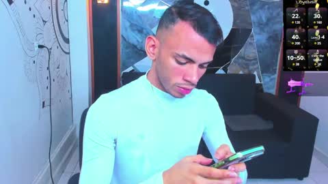 Snapshot of edward_24_ chatting on February 23, 2025, 3:56 am Edward Colleman online show from February 23, 2025, 3:56 am