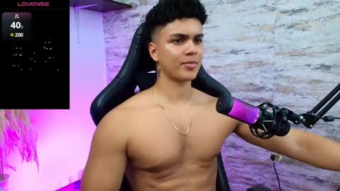 Snapshot of edward__clarck chatting on January 15, 2025, 4:36 am EDWARD CLARCK online show from January 15, 2025, 4:36 am