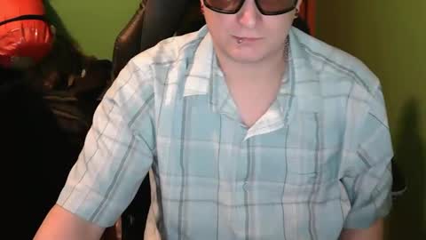 Snapshot of edwardaims_2please chatting on March 25, 2026, 1:55 am edwardaims_2please online show from March 25, 2026, 1:55 am