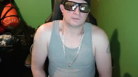 Snapshot of edwardaims_2please chatting on March 29, 2026, 5:40 am edwardaims_2please online show from March 29, 2026, 5:40 am