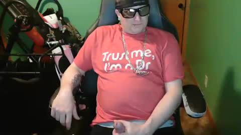 Snapshot of edwardaims_2please chatting on April 24, 2026, 2:36 am edwardaims_2please online show from April 24, 2026, 2:36 am