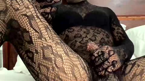 Edwardjojo22 online show from June 10, 2026, 4:17 pm