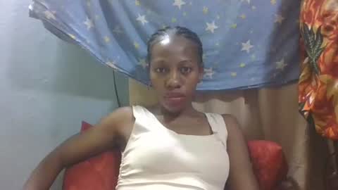 edwige770943 online show from April 16, 2026, 5:08 am