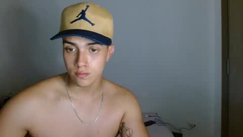 Snapshot of edwisalvatore chatting on January 9, 2025, 3:04 am edwisalvatore online show from January 9, 2025, 3:04 am