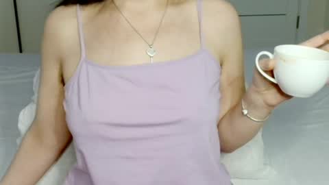eelena4kiss online show from April 23, 2026, 12:29 pm