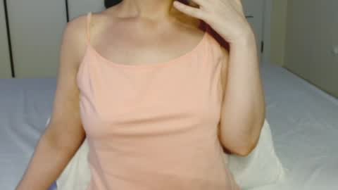 Snapshot of eelena4kiss chatting on June 4, 2026, 8:04 pm eelena4kiss online show from June 4, 2026, 8:04 pm